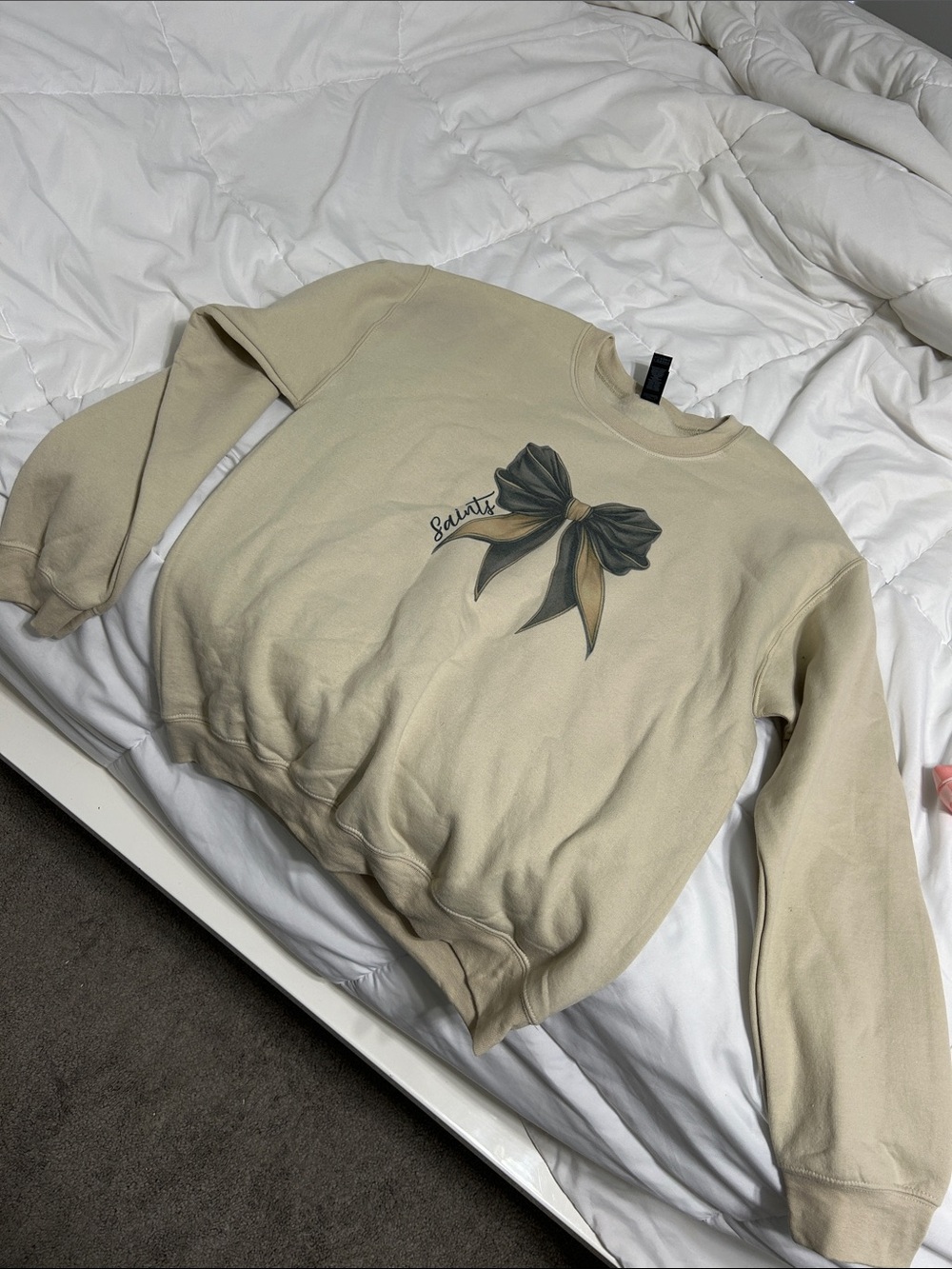 Saints Bow Graphic Sweatshirt